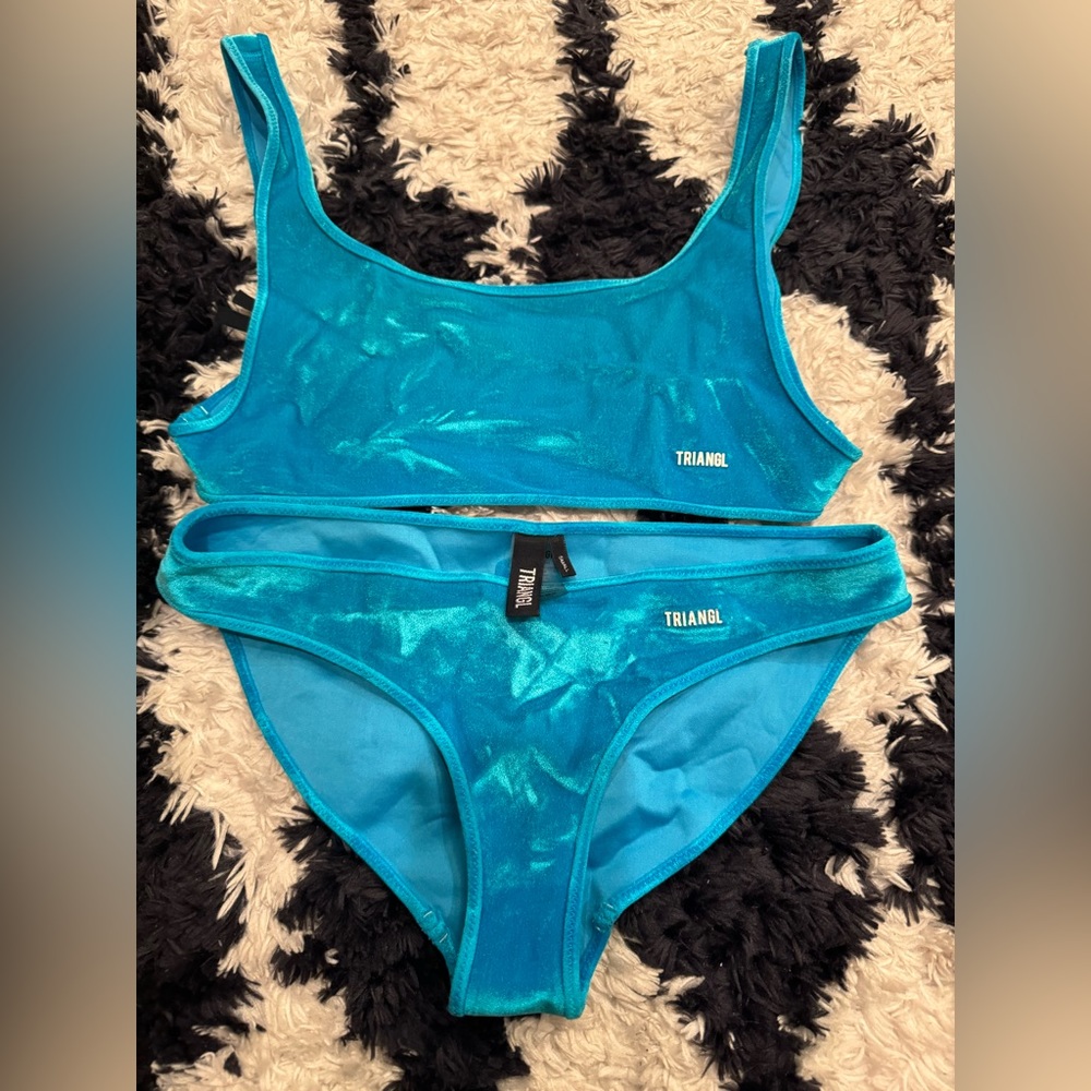 Bikini! Medium top and small bottoms! Love this brand great quality!